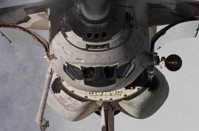 Antenna failure hampers crew's shuttle inspection