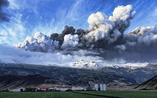 Iceland's volcanic ash halts flights across Europe