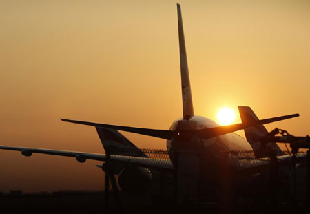 Iceland's volcanic ash halts flights across Europe