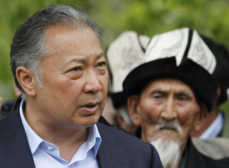 Ousted Kyrgyz president arrives in Kazakhstan