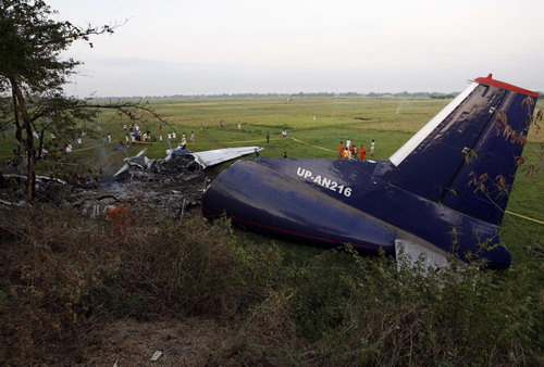 Cargo plane crashes in Philippines, killing 3