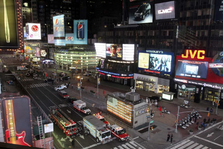 Police defuse car bomb in NY's Times Sq.