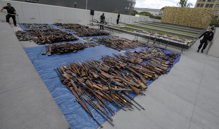 Gun buyback program get started in L.A.