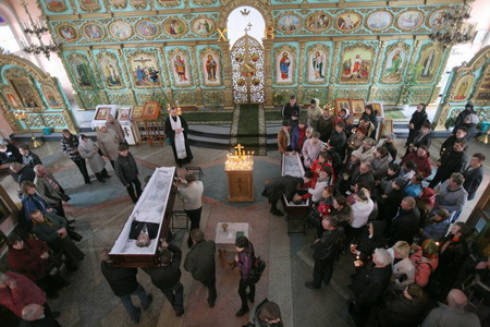 60 dead in Russian mine blast, 30 missing