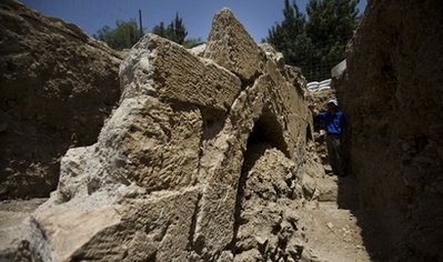 14th-century aqueduct found in Jerusalem