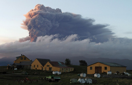 Ash closes some UK airports; London stays open