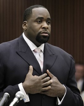 Ex-Detroit mayor gets up to 5 years in prison