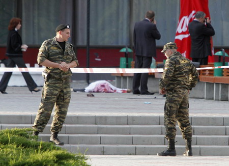 Bomb kills 5, injures 20 at Russian dance show
