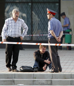 Bomb kills 5, injures 20 at Russian dance show