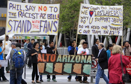 Arizona's immigration law sparks big rallies