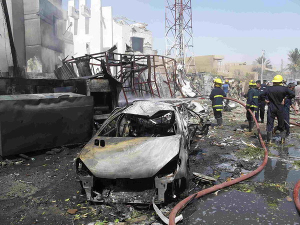 Twin car bombs kill 25 in Iraqi city of Karbala