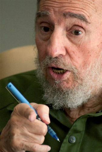 Castro leads ceremony unveiling his new book