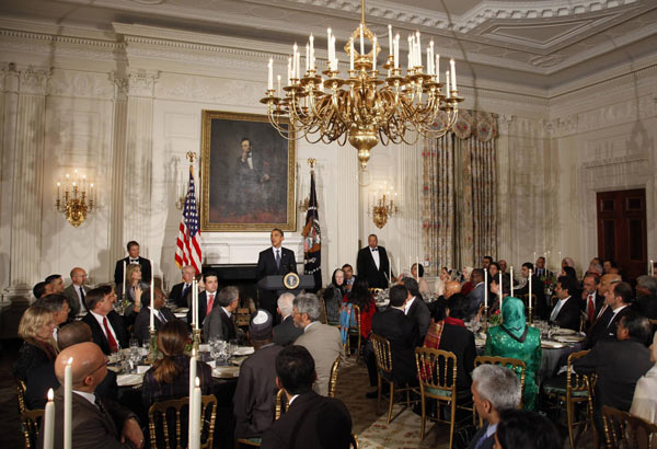 Obama backs mosque near ground zero