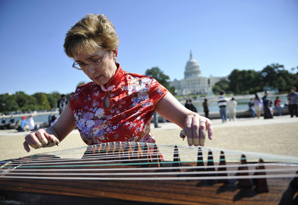 Chinese cultural festival brings hearts closer in US