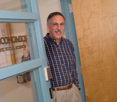 Americans, British-Cypriot win 2010 economics Nobel