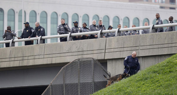 Shots hit Pentagon; Police label it 'random event'
