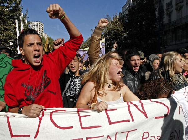 Clashes, protests in French tensions over pensions