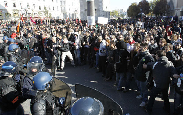 Clashes, protests in French tensions over pensions