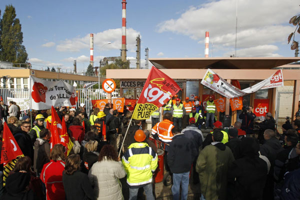 Clashes, protests in French tensions over pensions