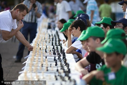 Israeli attempts to break chess world record