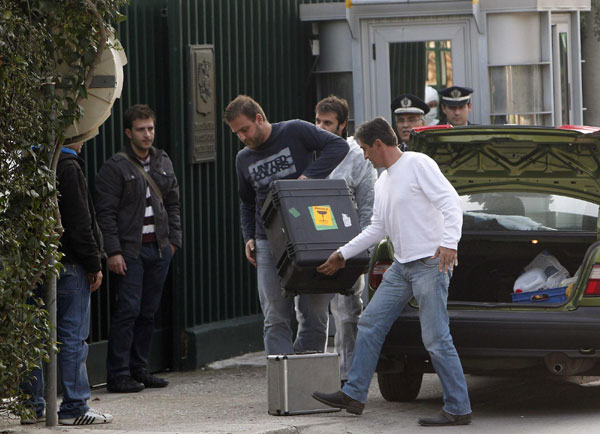 Explosives in package sent to Germany's Merkel