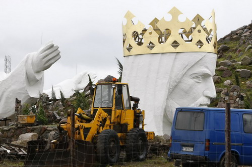 Giant crowned Jesus statue stands in Poland