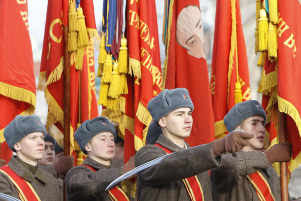 Moscow marks legendary 1941 Red Square parade