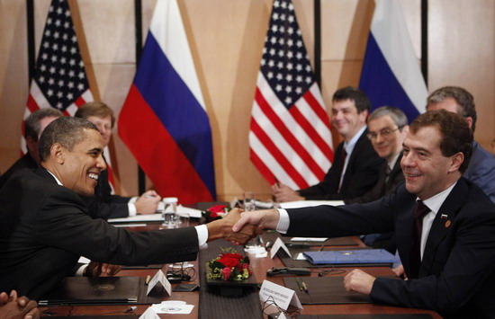 Obama tells Medvedev vote on nuke pact due soon