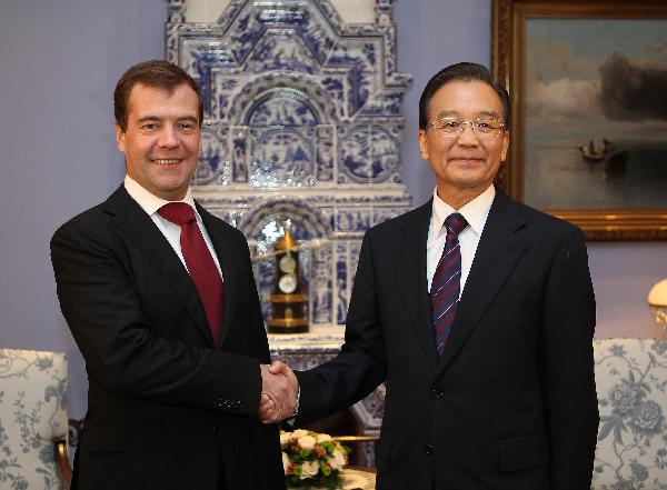 China and Russia vow to strengthen ties