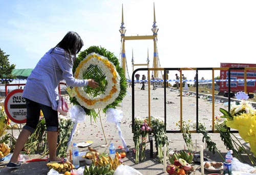 Mourning ceremony held for Cambodian stampede victims