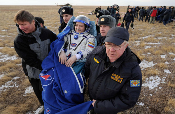 Soyuz crew back safely on Earth