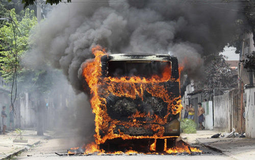 Brazilian Army joins Rio police in war against drug gangs