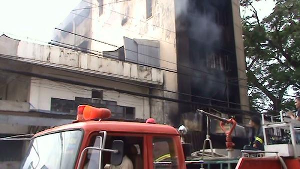 Philippines fire kills 15, many nursing students