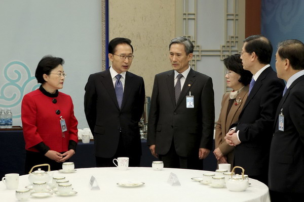 SKorean troops bracing for possible NKorean attack