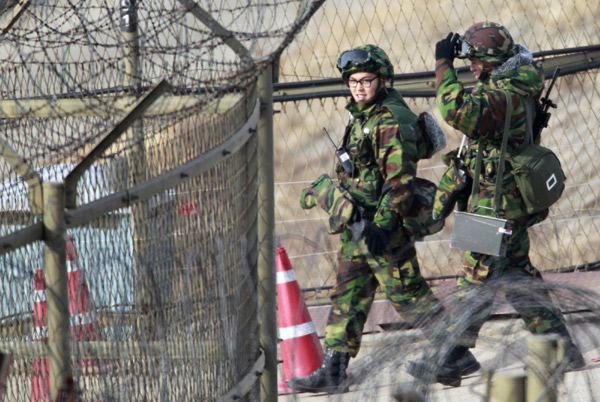 DPRK praised for not reacting to ROK drills
