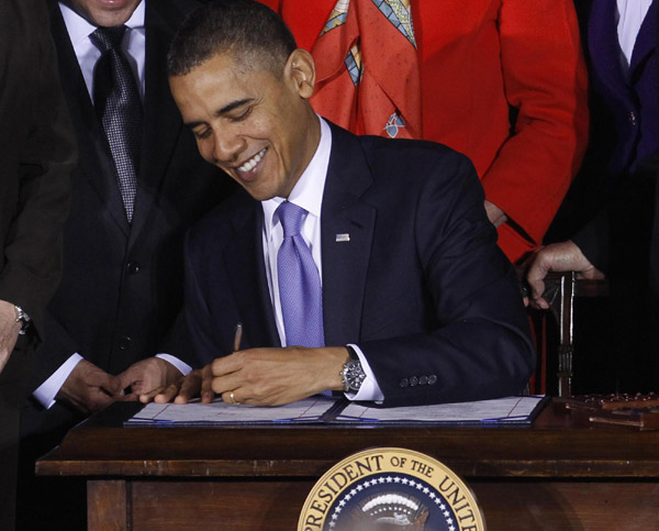 Obama signs'don't ask, don't tell' repeal