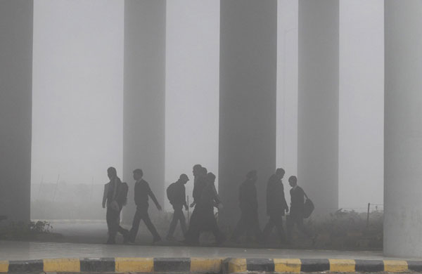 Fog disrupts air, rail services in New Delhi