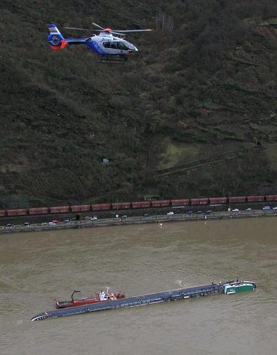 Ship capsizes with acid cargo, German Rhine shut