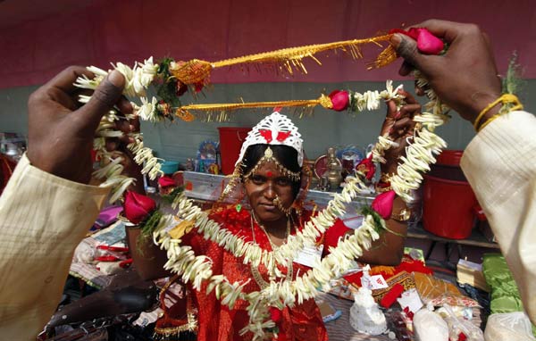 85 tribal Muslim and Hindu couples tie knot