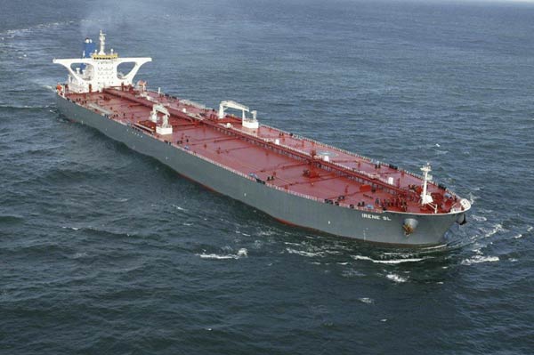 Somali pirates capture supertanker, $150m of oil