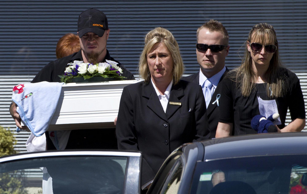 NZ observes two-minute silence for quake victims
