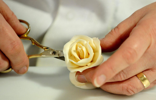 For William and Kate, 2 cakes are better than 1