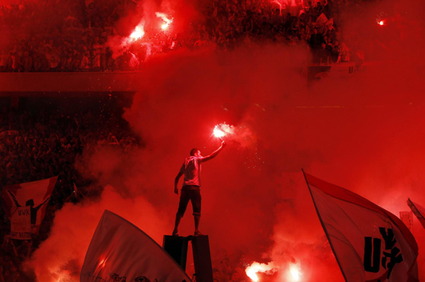 Zamalek fans invade pitch, match abandoned