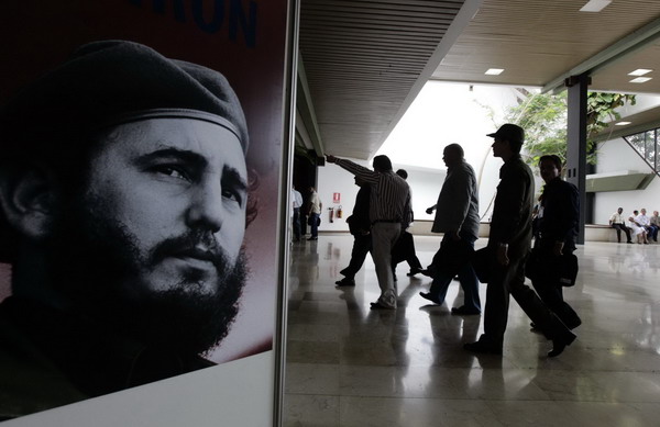 Fidel Castro confirms resignation