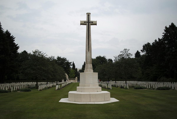 Last WWI veteran laid to rest in military funeral