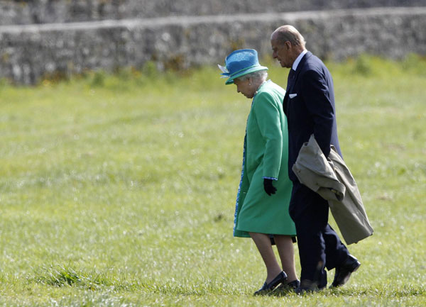 Queen to visit Cashel, Cork to end Irish trip