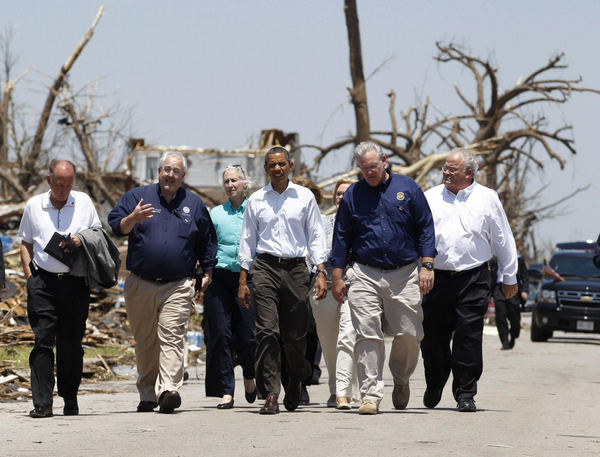 Obama tours twister-ravaged neighborhood in Joplin