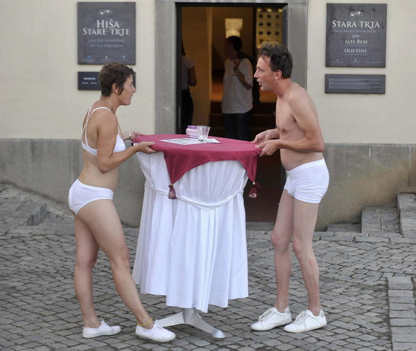 Snapshots: the world in 24 hours