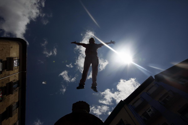 Snapshots: the world in 24 hours