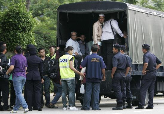 Over 1,600 arrested in Malaysian protest